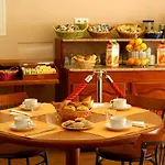Le Dauphin Hotel 2*