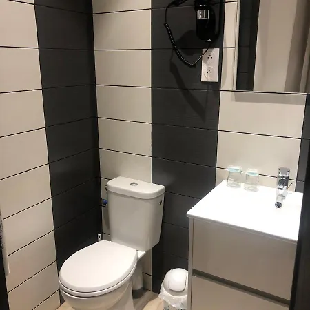 海豚酒店 2* 阿雅克肖