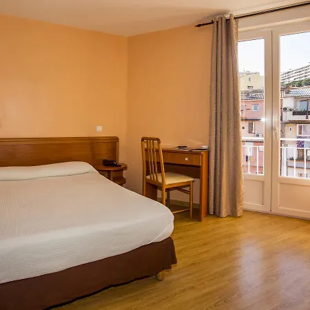 ル ドーファン 2* アジャクシオ