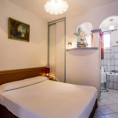 Hotel Le Dauphin 2*