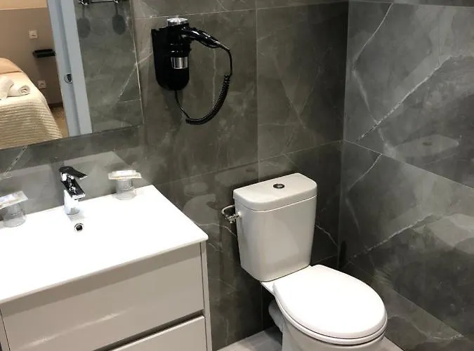 Le Dauphin ホテル 2*