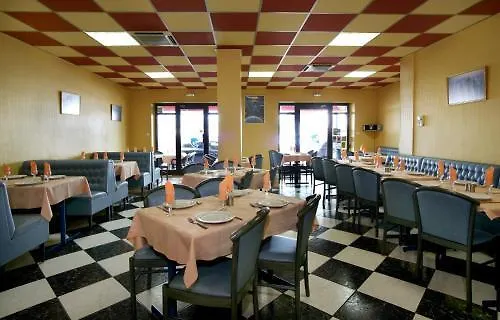 Le Dauphin 2* アジャクシオ