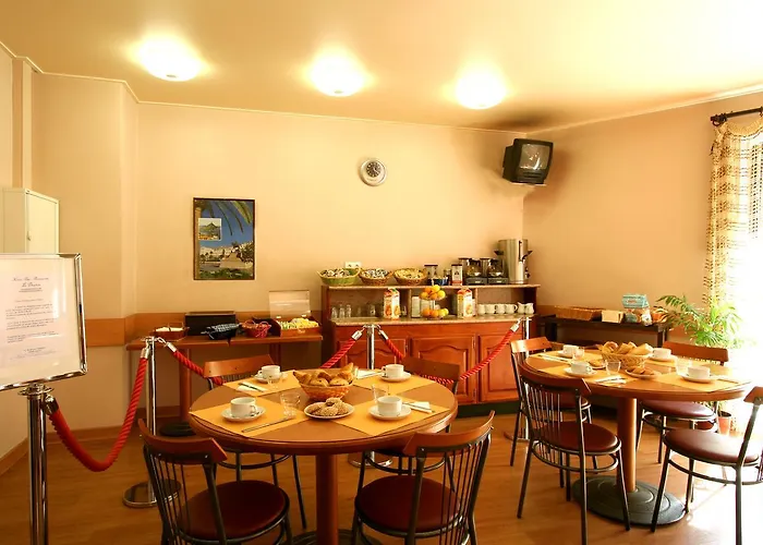 ホテル Le Dauphin 2*