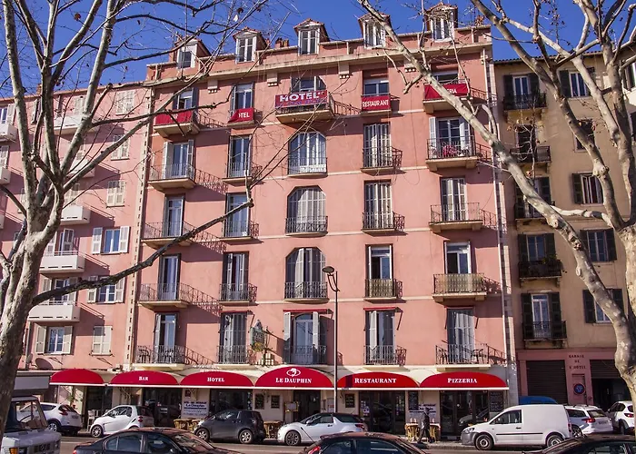 ホテル Le Dauphin