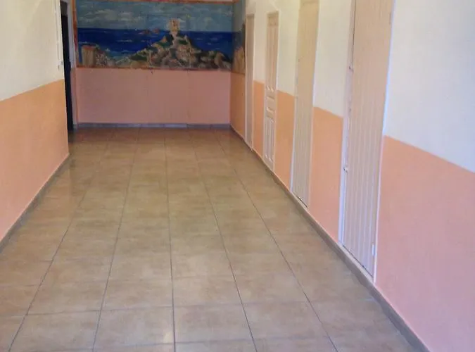 Hotel Le Dauphin 2*