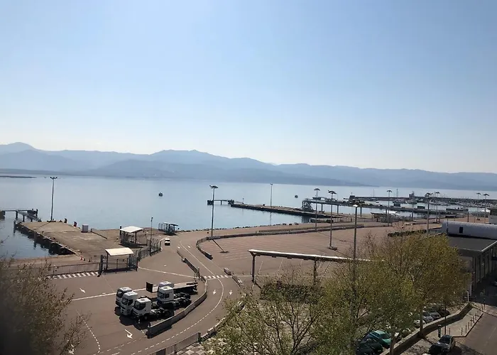 Le Dauphin 2* Ajaccio